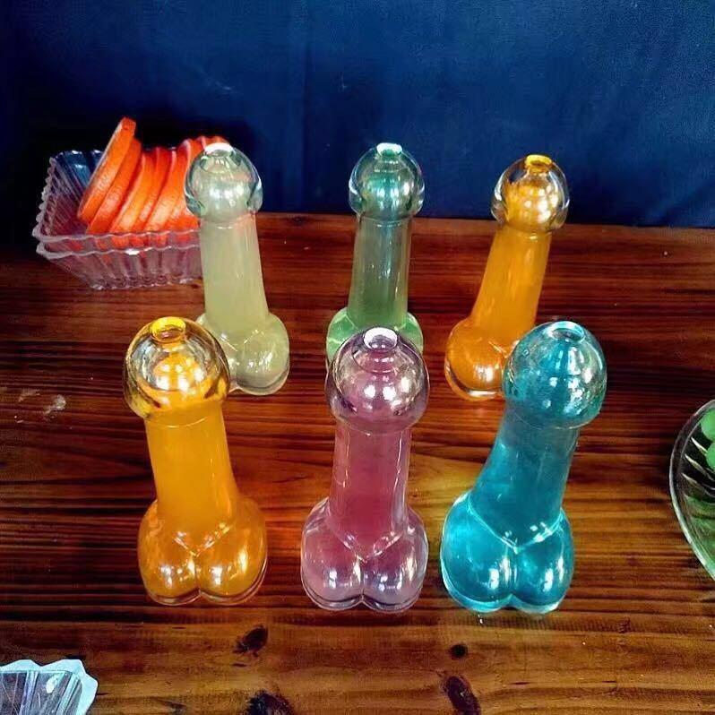 Verre en forme de bazooka